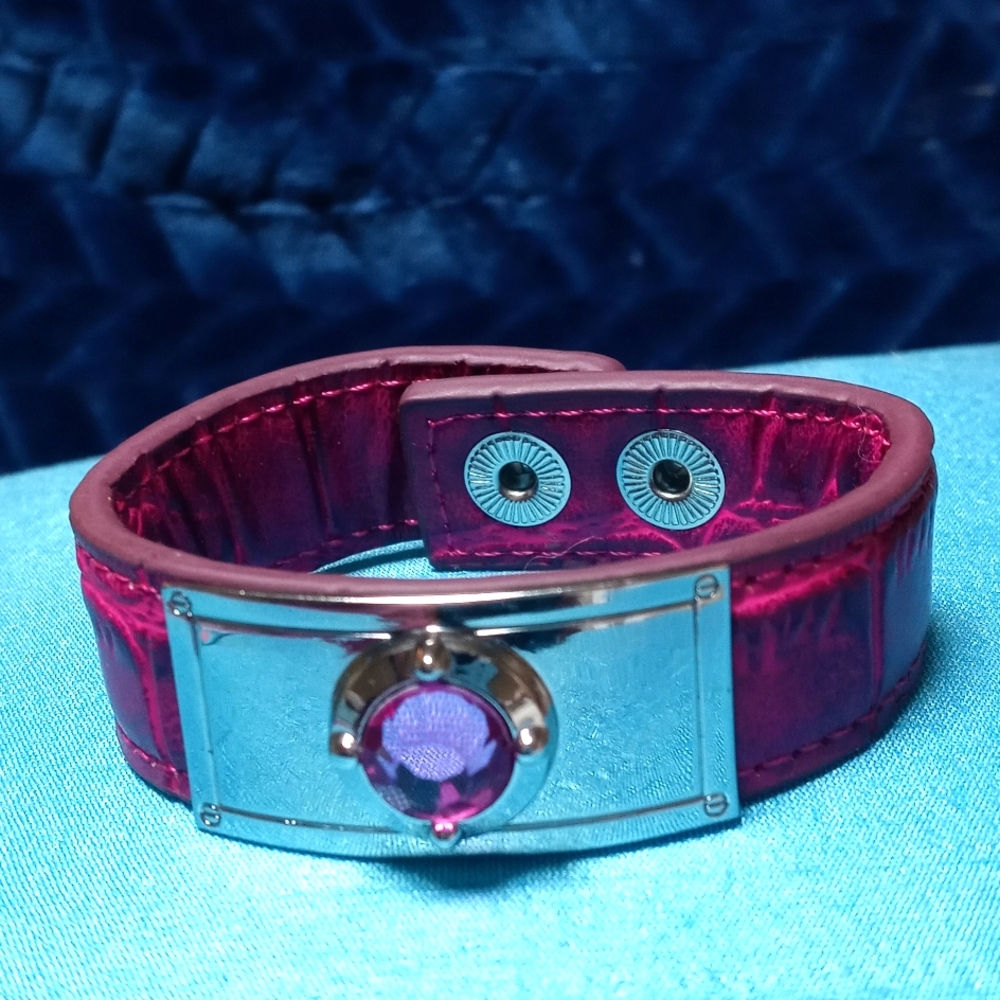 Leather bracelet